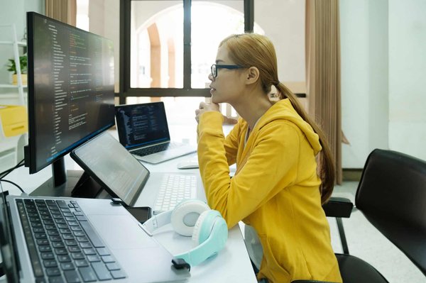 Pourquoi créer son intranet RH pour centraliser et partager des documents et informations ?