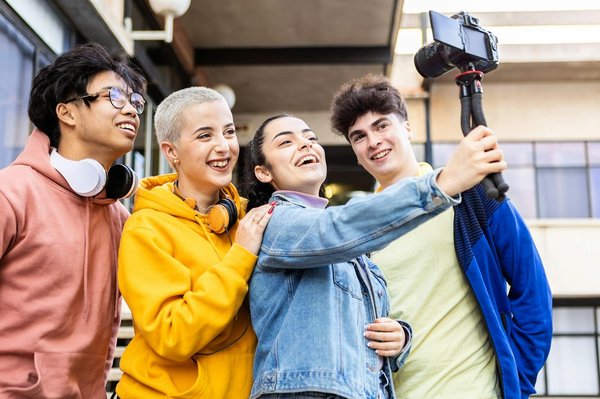 L'agence pour influenceur à Bordeaux : le sculpteur de l'image numérique !